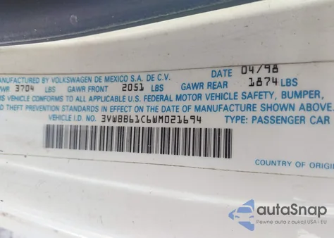 1998 Volkswagen New Beetle z USA, uszkodzony, nr VIN 3VWBB61C6WM021694